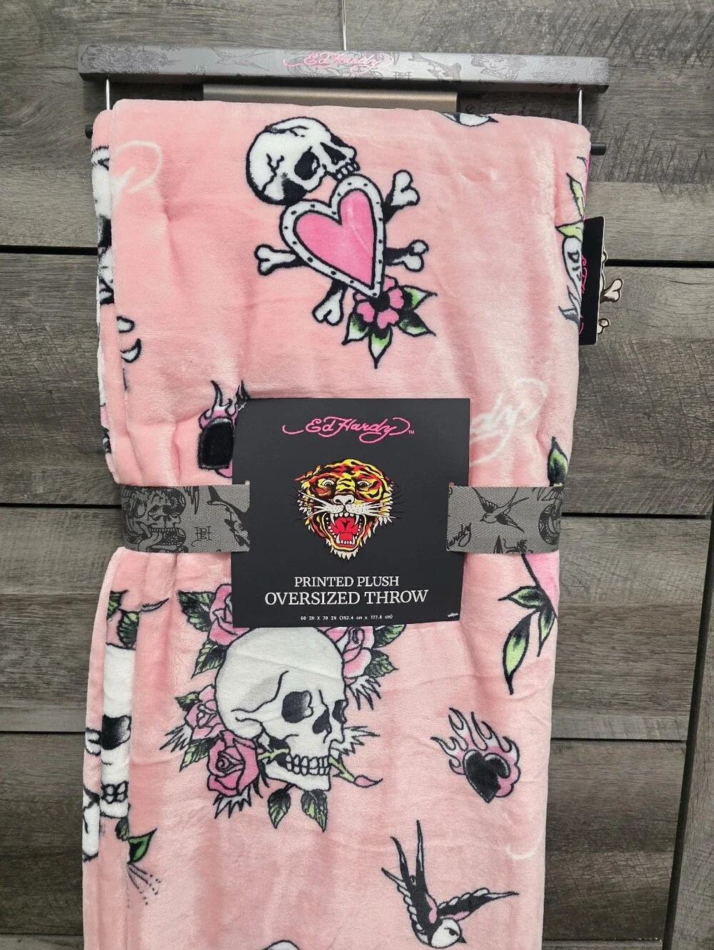 Ed Hardy Skulls & Birds Tatoo Oversized Pink Throw Blanket New